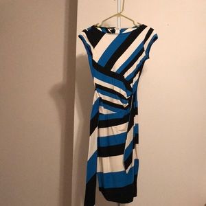 Cache wrapping dress